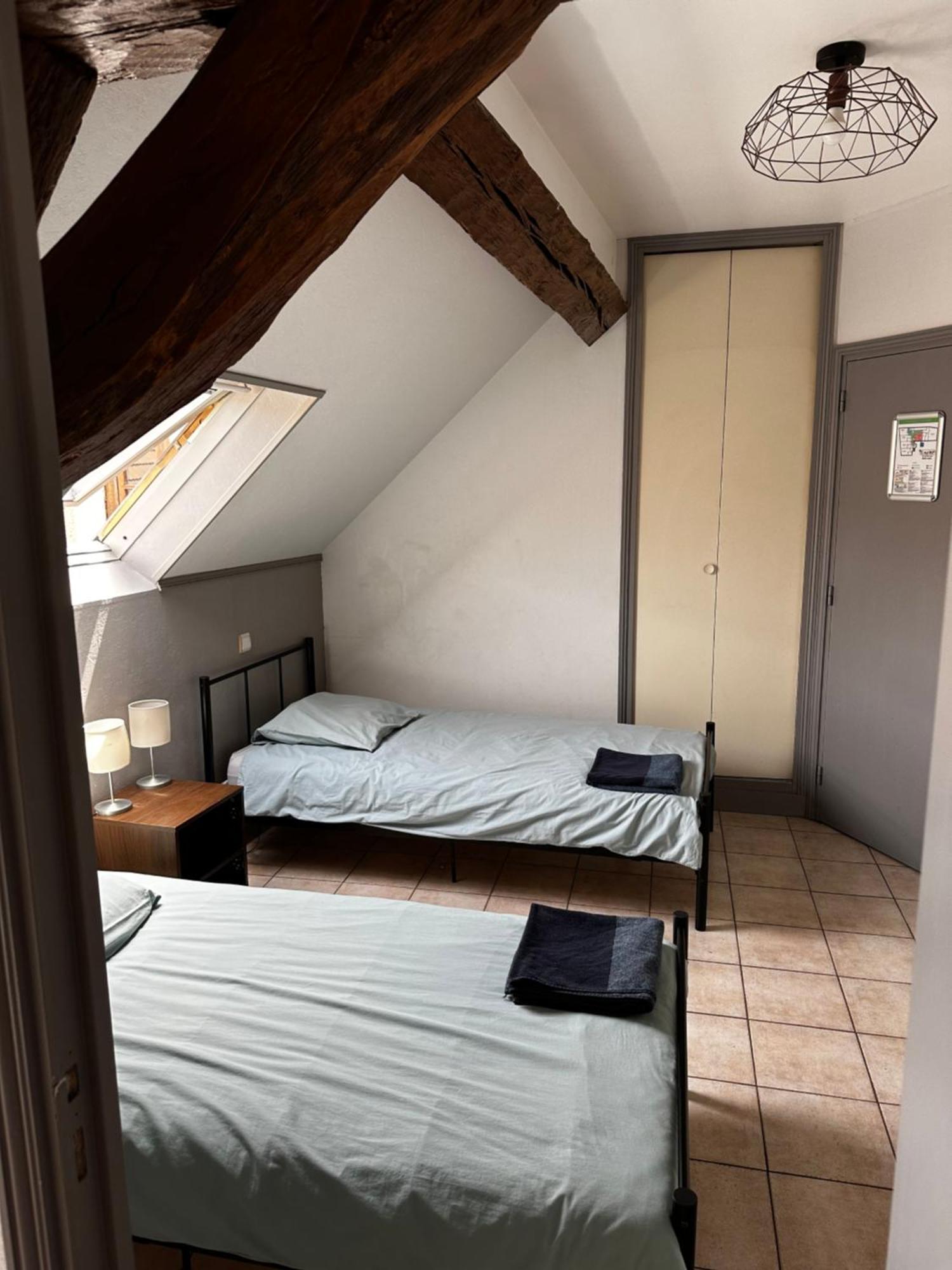 C80 By Crep80 Hotel Avallon Ngoại thất bức ảnh